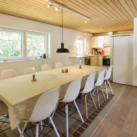 Stunning In Vaeggerlose With Sauna Feriehus