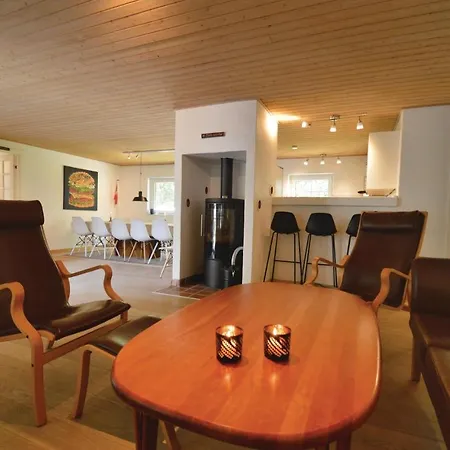 Feriehus Stunning In Vaeggerlose With Sauna *